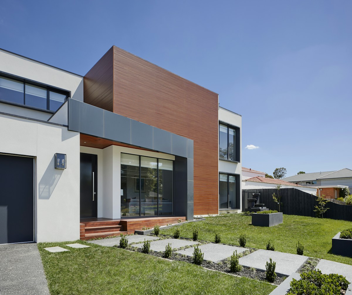 Contemporary residential architecture